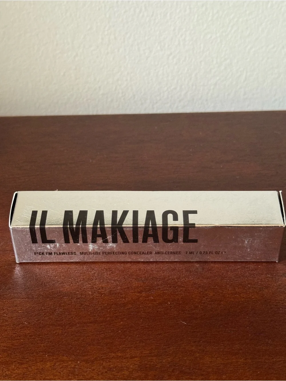 IL Makiage F*ck I’m Flawlwss concealer 09